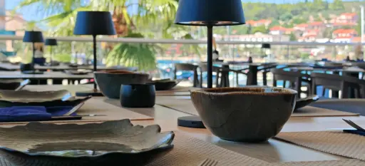 Geschäfts- und Wohnimmobilie im Herzen von Vela Luka auf der Insel Korčula