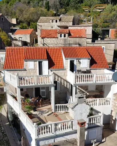 VILLA CHARA, INSEL KORČULA, 535.000€