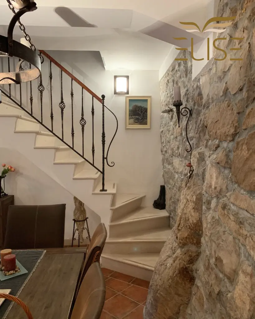 stone-villa-renovated-beautifull-view-korčula-island-for-sale-real-estate