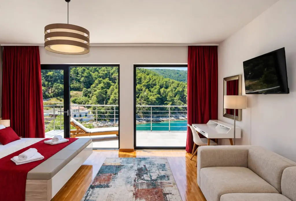 VILLA RASOHA WEB.webp