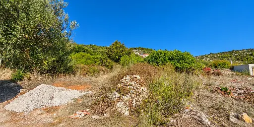 BAUGRUNDSTÜCK MIT BAUPROJEKT IN VELA LUKA
