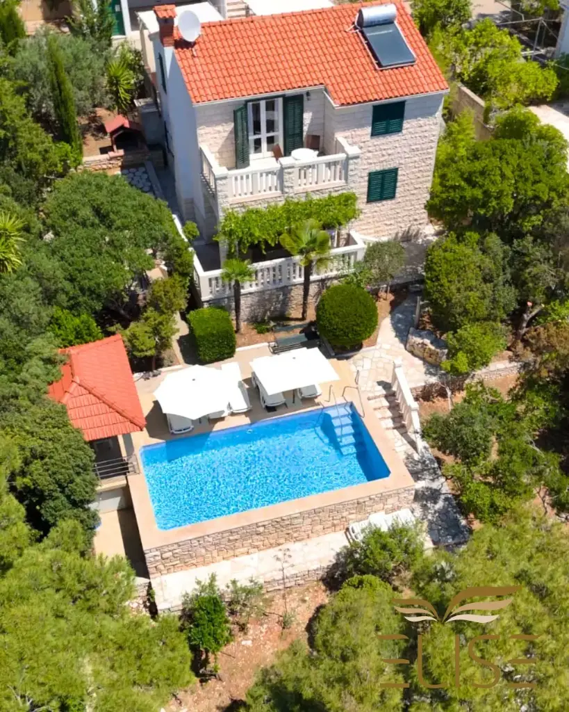 KAMENA VILA U UVALI NOVA – AUTENTIČAN MEDITERANSKI ŽIVOT NA ZAPADNOM DIJELU OTOKA KORČULE – CIJENA NA UPIT